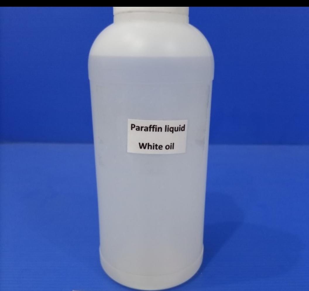 Simplisia Mineral (Parafin)