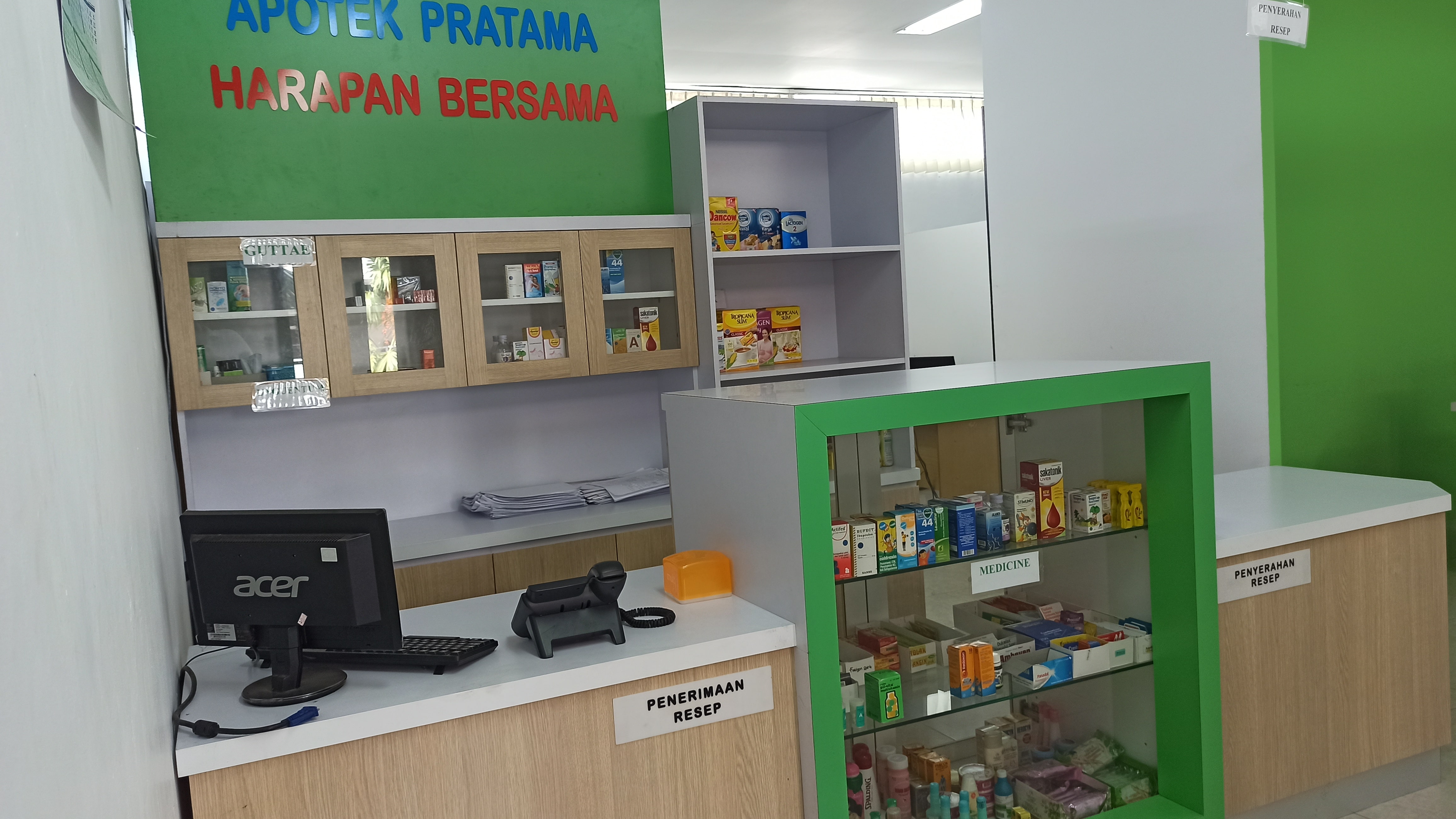 LABORATORIUM 6 (SIMULASI APOTEK)