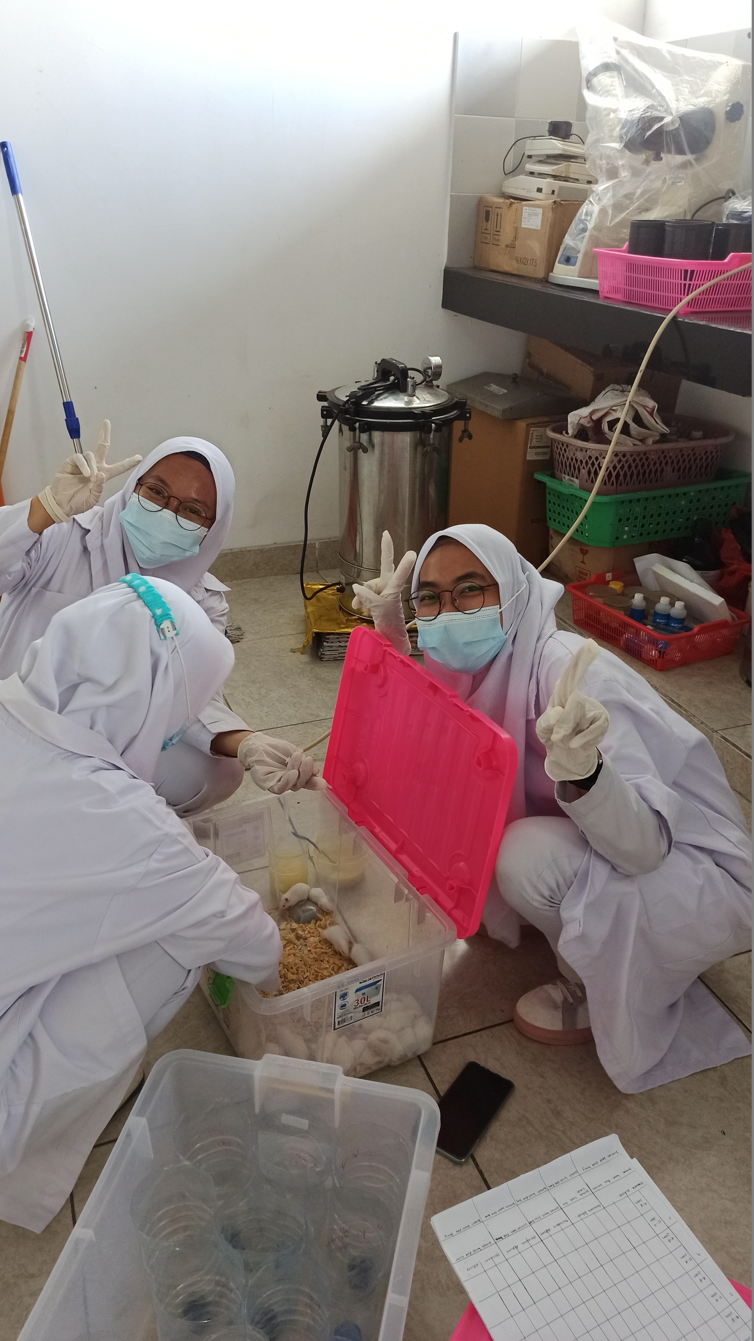 LABORATORIUM 5 (FARMAKOGNOSI DAN FARMAKOLOGI)
